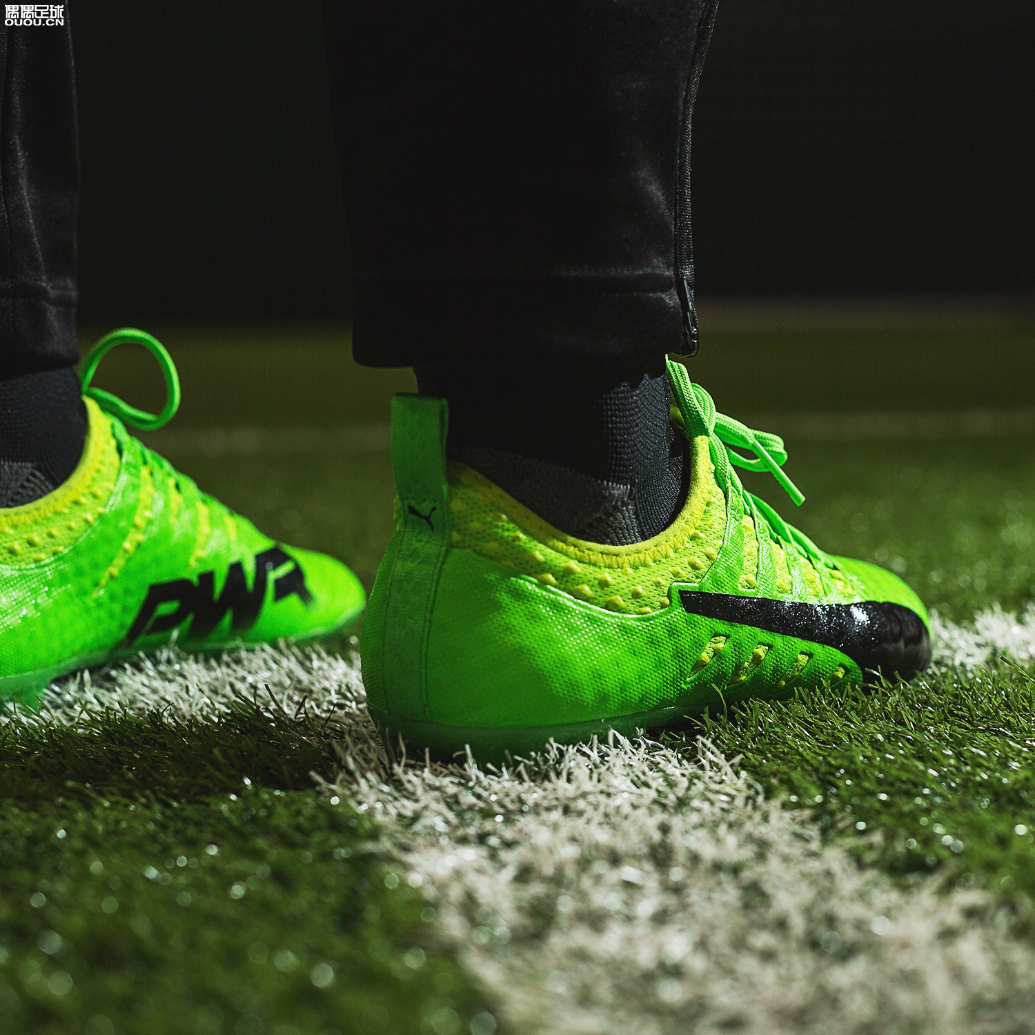 puma彪马新款白色,puma发布futureinhale限量足球鞋