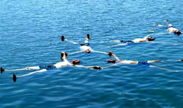 漂浮的梦幻世界——中国死海