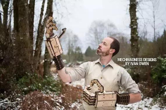 巨型仿生机械手臂,超巨型怪物机器人