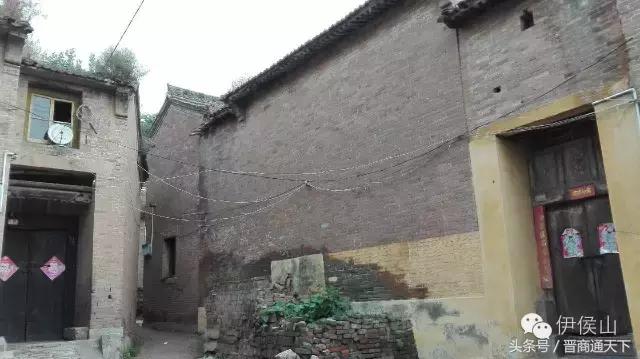 钟灵秀图片,钟灵秀一字马