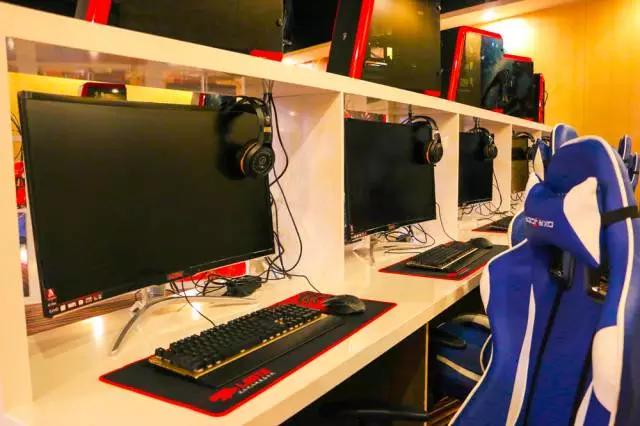 40寸曲面屏幕,40寸台球桌