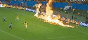 足球场上的特效恶搞搞笑瞬间,狂点足球特效