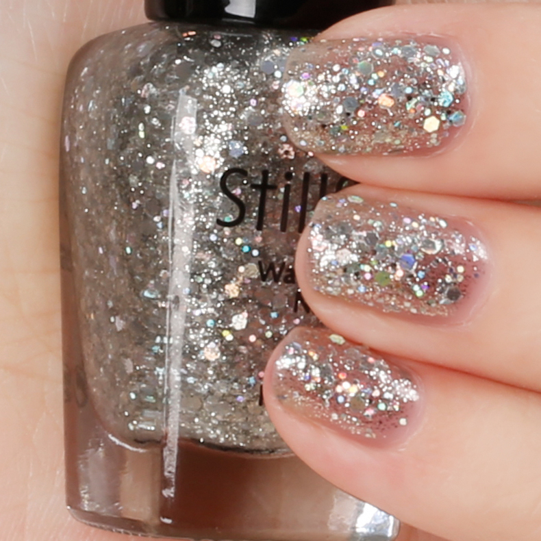 美甲小白注意什么事项,穿戴式美甲好还是涂指甲油好看