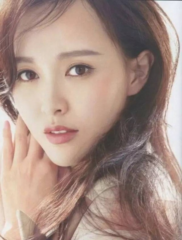 大红唇特别显老,大红唇真的很考验气质