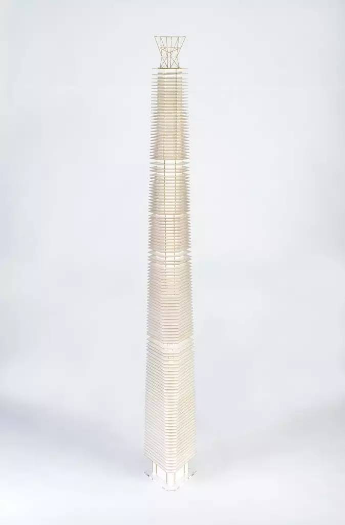 摩天大楼的浪漫 (浪漫的摩天大楼)