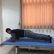 腰椎间盘突出压迫神经腿疼训练操,腰椎间盘和腰肌劳损动作视频