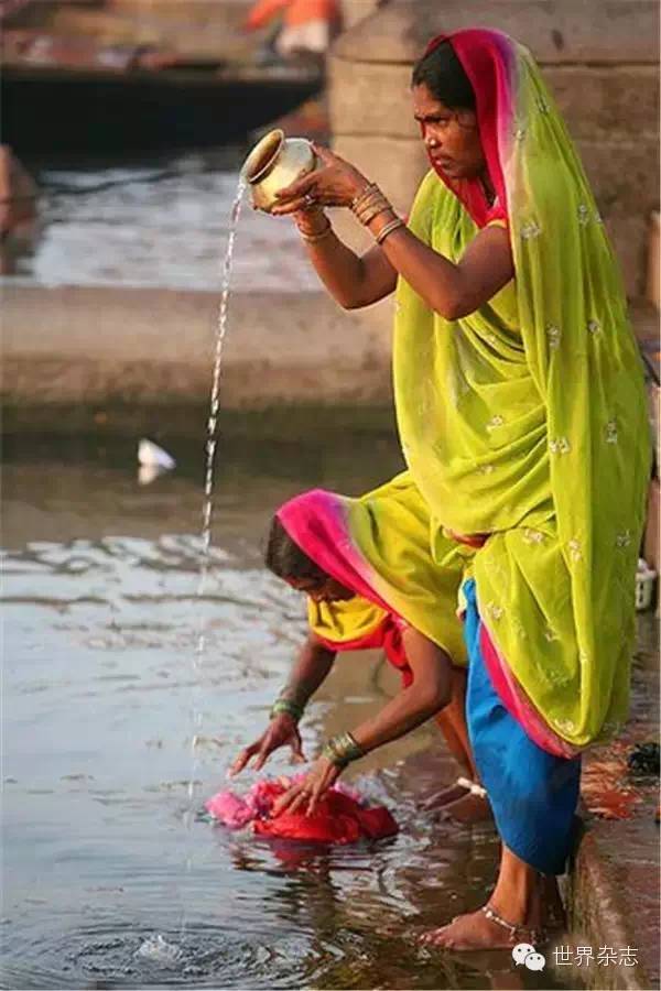 这个免签邻国最近因为一部电影又火了,简直美到逆天!