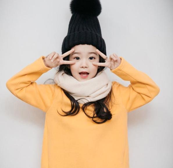 刘仁娜同款墨镜女夏高级感,韩国女明星刘仁娜冬天穿搭