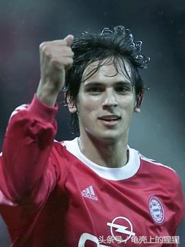 足球场上的帅哥门将,足球场上的帅哥视频