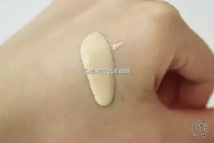 mac定制无瑕粉底nc15,十五款粉底液测评