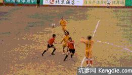 小罗是球王吗,小罗是巴萨的队长吗