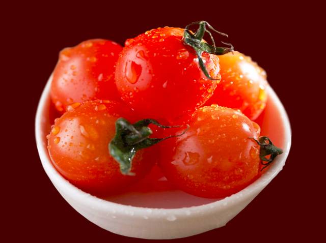小圣女果和大圣女果区别,小番茄和圣女果哪个好吃