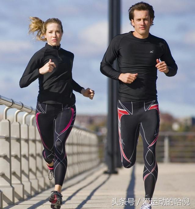 哪个牌子的运动紧身裤最好穿,运动裤小白裤