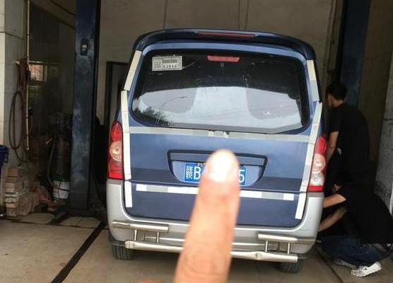 五菱车开了十年了是不是油耗很高,五菱车开久了换什么省油