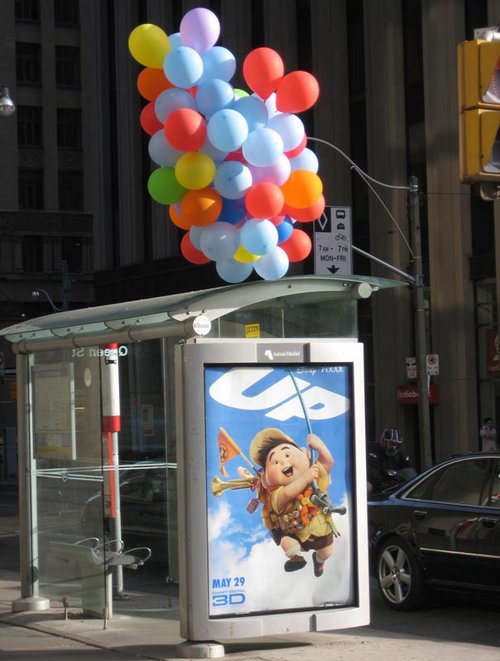 绝妙创意的公交车站