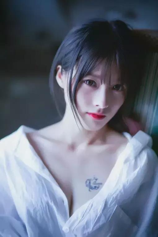 景甜代言迪奥的口红,景甜的口红色号