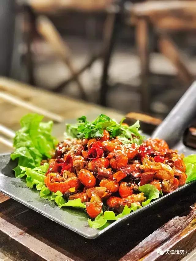 大金链子小手表烧烤,大金链子小手表先吃烧烤后泡澡