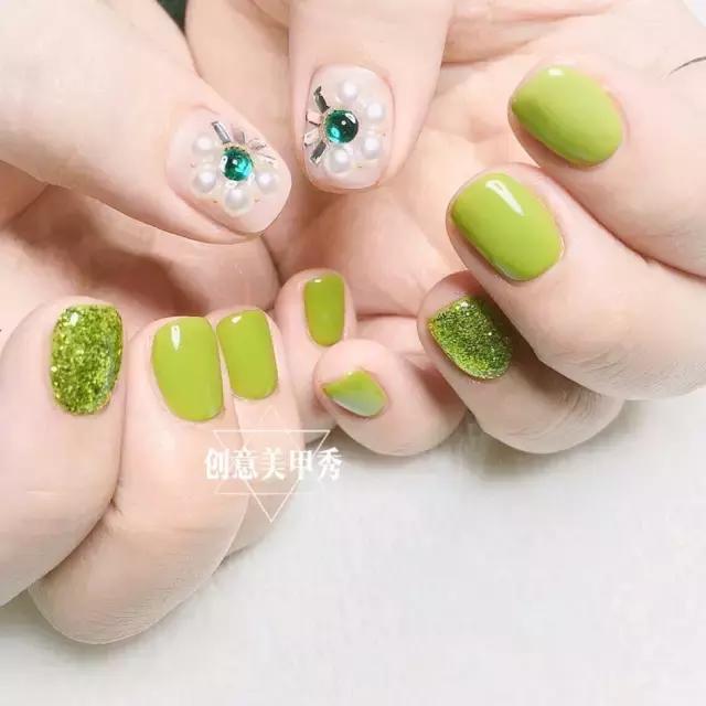 永不过时的5款美甲你做过几款,再不做美甲就要疯了音频