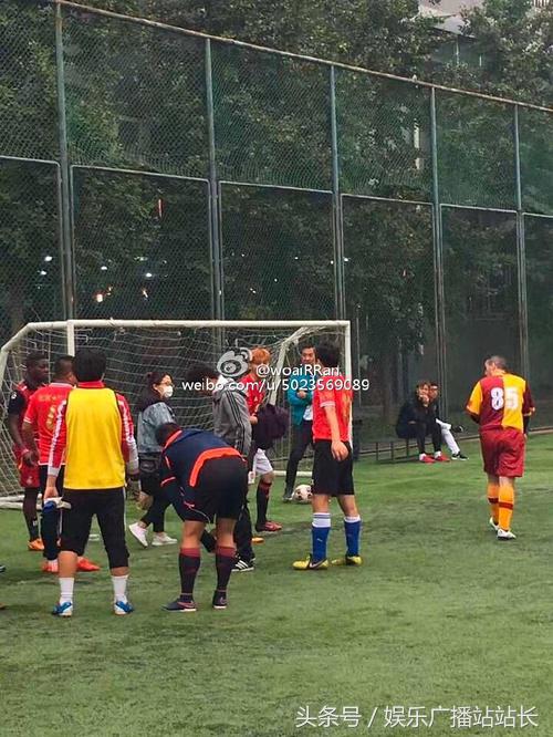 鹿晗打足球视频,鹿晗踢球视频集锦