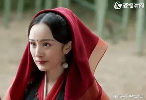 三生三世十里桃花白浅变素素夜华为什么给失忆的白浅取名素素？