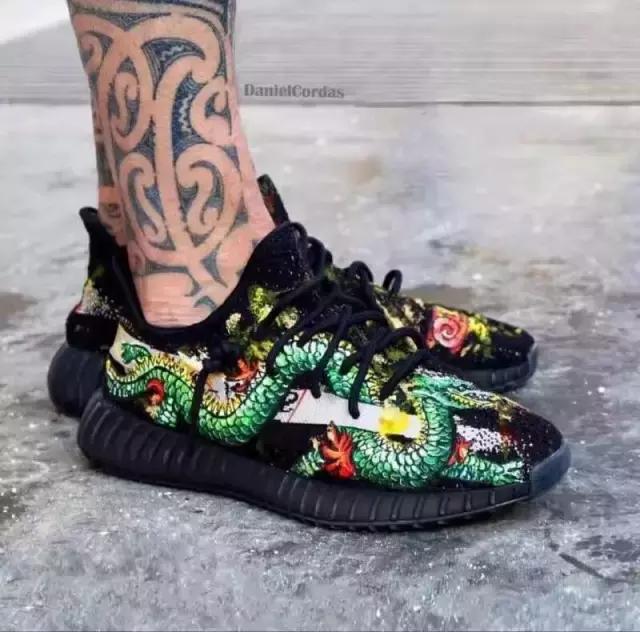 假yeezy有哪些,穿假yeezy能看出来吗