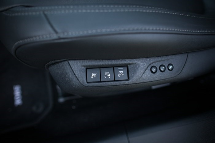 标致308s二手车15年价格1.6t,标致308s顶配睿驰版1.6t