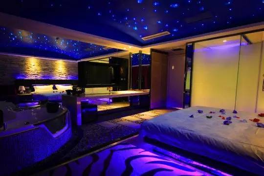 重庆情侣江景酒店推荐高性价比,重庆主城情侣主题酒店团购