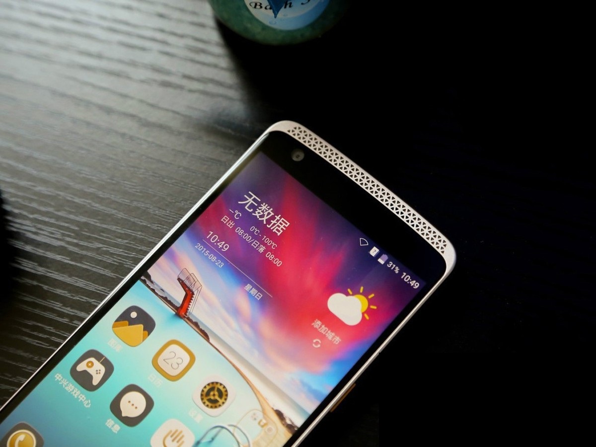 千元价格就能买旗舰机,千元机的手机能买吗