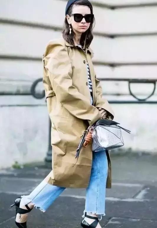 沈阳万象城牛仔裤专卖店,今年流行爆款裤子时髦牛仔裤