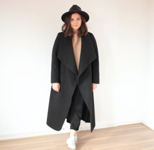 这个肉乎乎身高不到160的女孩,却被网评为最美时尚教主!