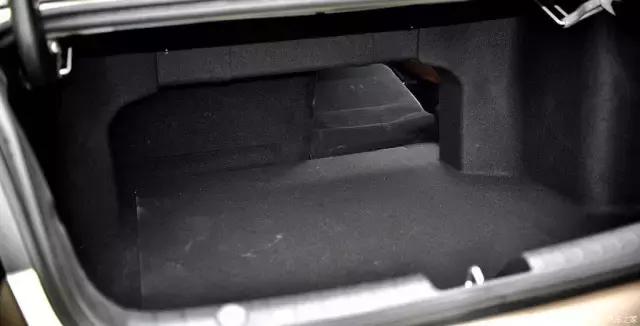 帝豪gl跟荣威i6哪个更好,二手车荣威i6还是帝豪gl耐用