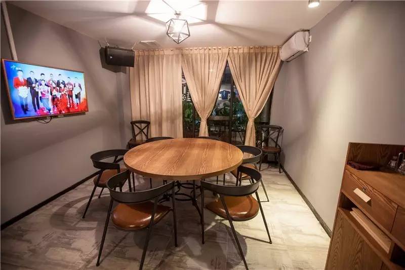 顺德电竞主题餐吧餐厅,陈家祠足球主题餐吧