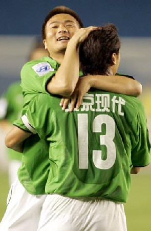 足坛忠诚故事：京城风云，龙队传说