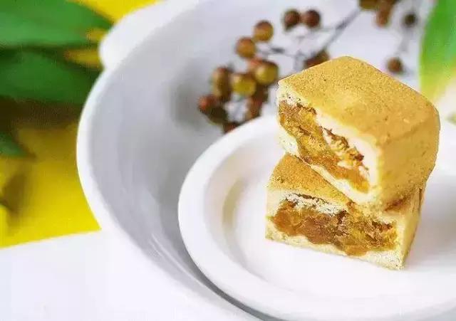 今天下午4点的时候，我打开了我的零食小金库