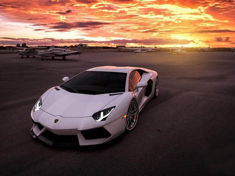 无敌了！穷小伙打烂标致406，改装成法拉利，*博兰**基尼