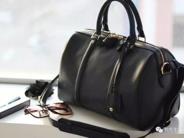 波士顿包与枕头包哪个百搭,波士顿真皮质感水桶包