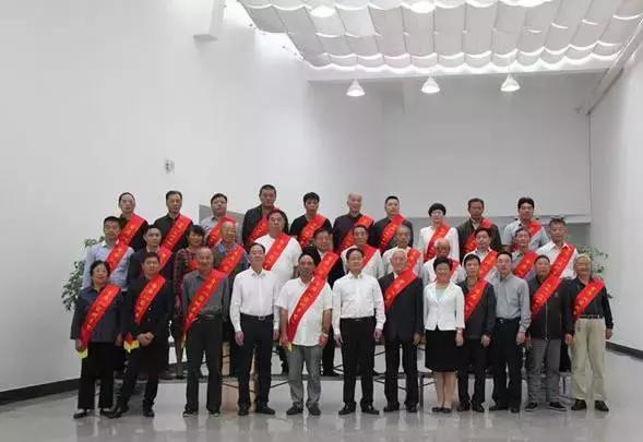 浙江省委书记为浙江企业家点赞,区领导为乡贤点赞