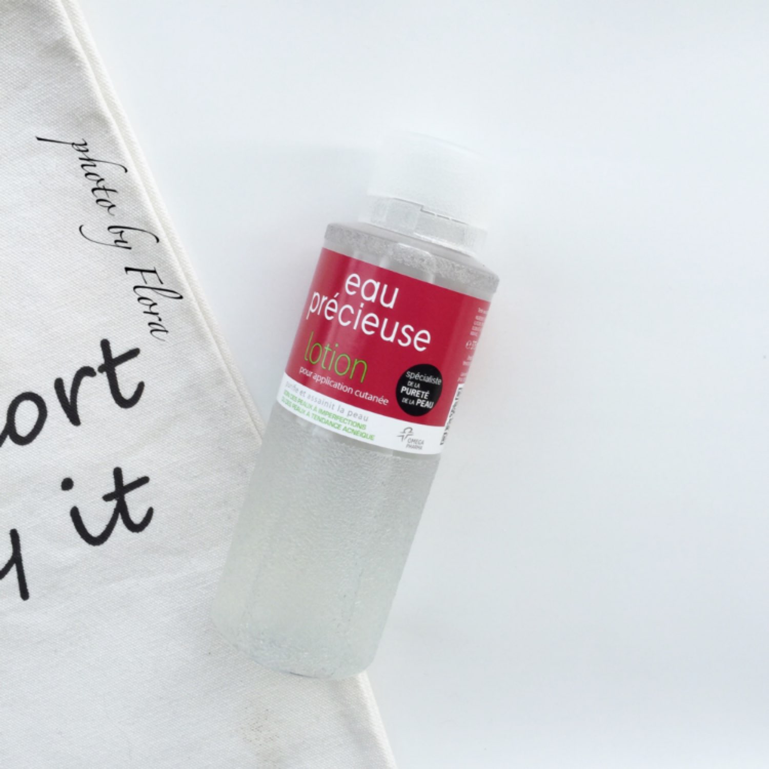 毛孔粗大闭口痘痘粉刺怎么护肤,粉刺闭口的护肤知识