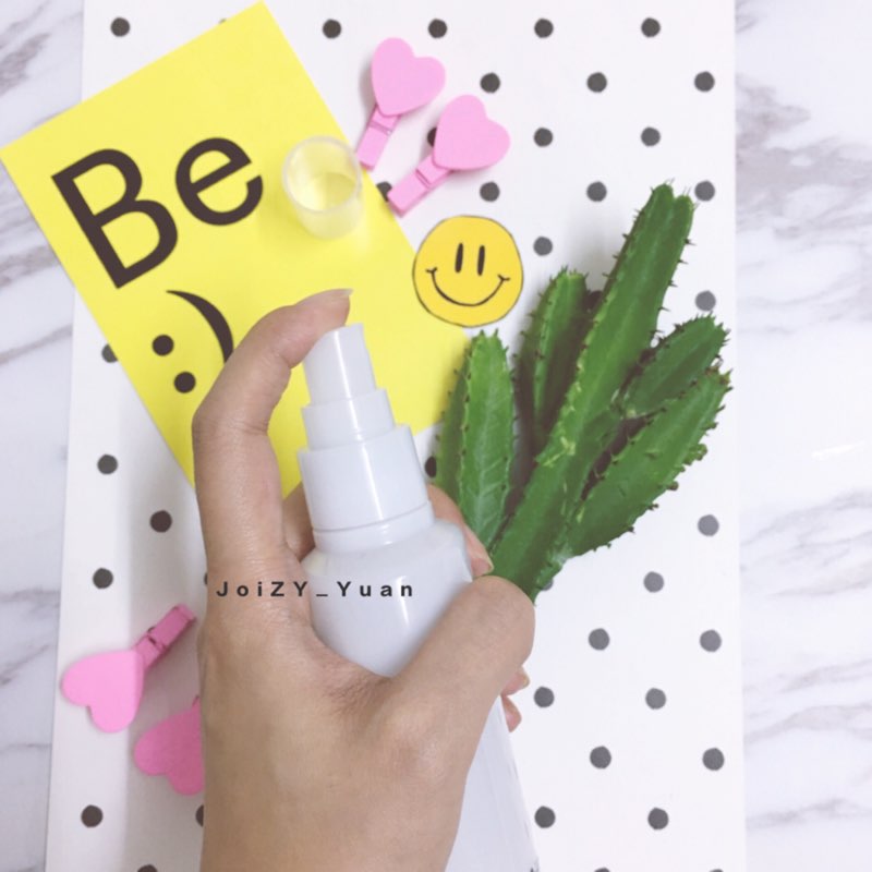 闭口痘痘护肤品测评,脸上长闭口粉刺用什么护肤产品