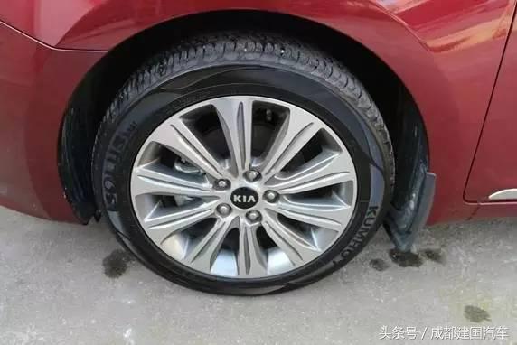 起亚K4车主心得：入手一年，感觉不比宝马差！