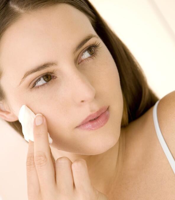 彩妆达人必备,彩妆推荐卸妆水