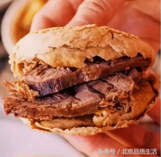 一天1万个都不够，这个北京爷们用40年创造了麻酱烧饼的传奇！