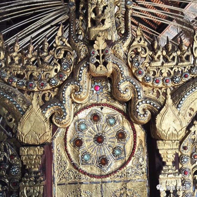 能在异国被警察抓也没谁了吧？这是我的清迈，和你去的不一样！