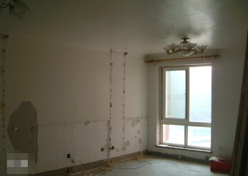 废旧铝合金窗翻新,旧房改造装修需要换铝合金窗吗