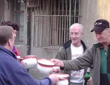 国人瞧不上的护肤品,我们平时看不起的国货在国外很火