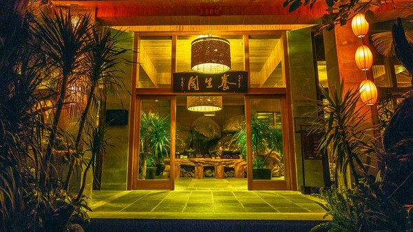 腾冲火山和热海哪个更值得去,去看腾冲火山