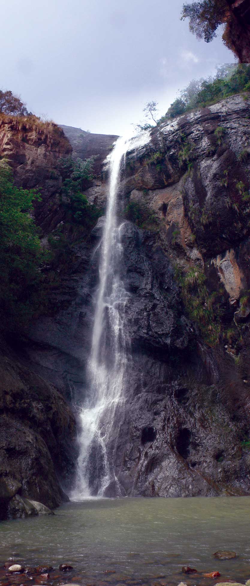 雨天永泰百漈沟景区,别有洞天溶洞