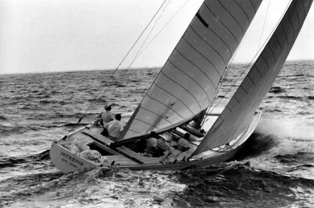 36届美洲杯帆船,美洲杯帆船船型