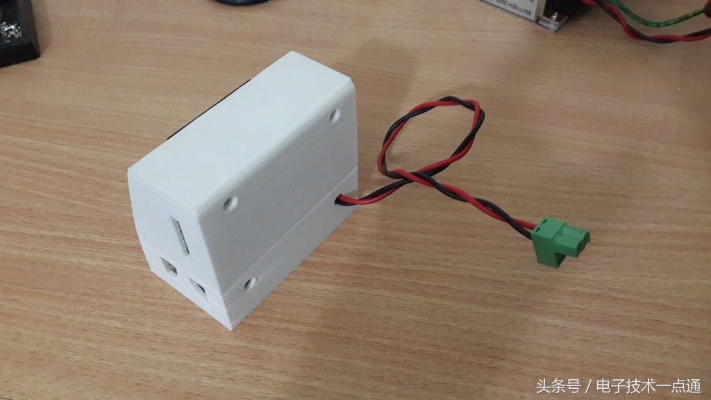 自制一个简单直流电源,自己动手制作一个简易电源