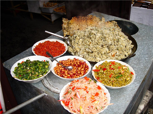 恩施凤凰古城网红小吃,长沙的小吃和凤凰古城一样不